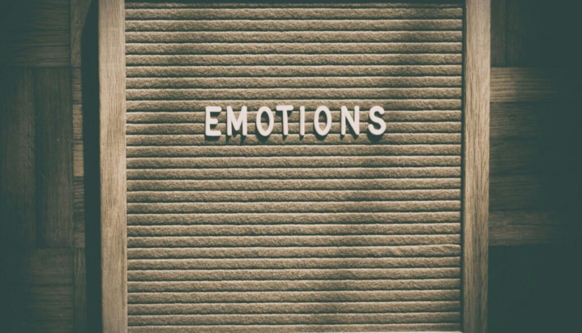 W dzisiejszym świecie, gdzie konkurencja jest zawsze na wyciągnięcie ręki, budowanie długotrwałych relacji z klientami jest kluczem do sukcesu w biznesie. Jednak istnieje jedno narzędzie, które niezwykle skutecznie wspomaga ten proces – inteligencja emocjonalna.